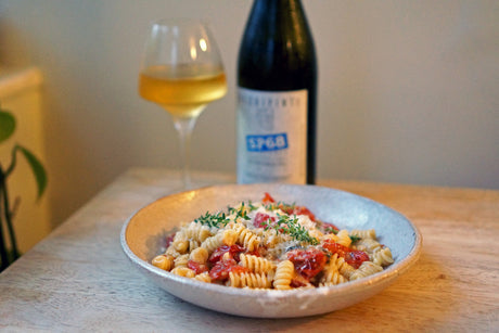 Wine & Food Killers: Fusilli with Slow-Roasted Cherry Tomatoes and Goat Gouda and Arianna Occhipinti SP68 Bianco 2019